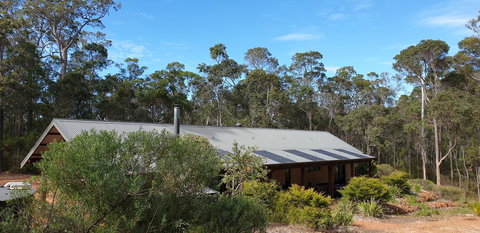 Jarrah Grove Forest Retreat - Darwin Holiday 18