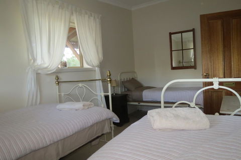 Bentwood Olive Grove Accommodation - Darwin Holiday 5