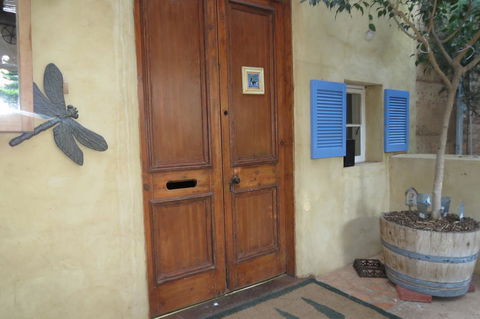 Bentwood Olive Grove Accommodation - Darwin Holiday 0