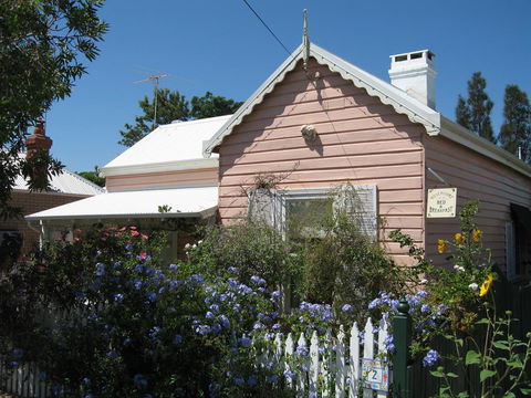 RoseMoore Bed & Breakfast - Darwin Holiday 0