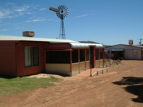 Bindoon's Windmill Farm - Darwin Holiday 0