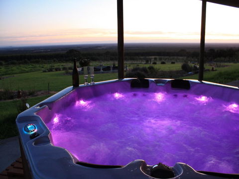 Tanen Farm - Darwin Holiday 0