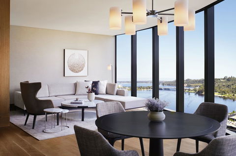 The Ritz-Carlton, Perth - Darwin Holiday 12