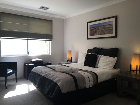 Magnificent Beach Retreat - Darwin Holiday 18