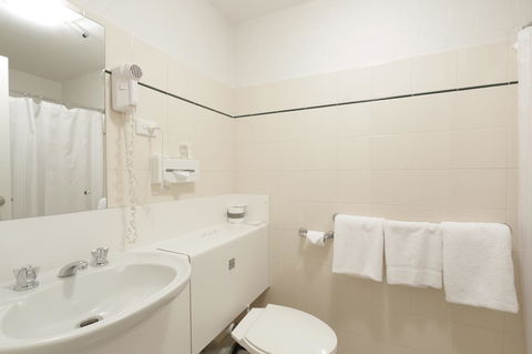Atrium Hotel Mandurah - Darwin Holiday 37