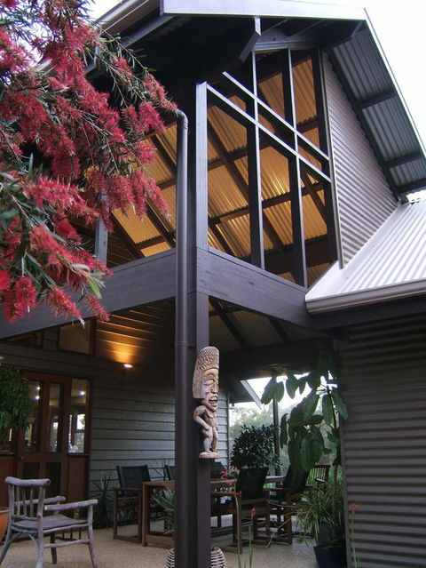 DESIGNER'S STUDIO - Darwin Holiday 1