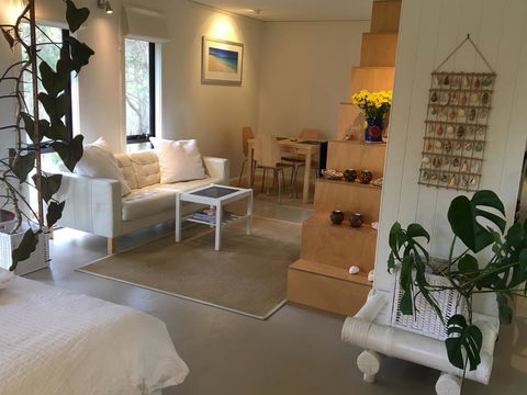 DESIGNER'S STUDIO - Darwin Holiday 17