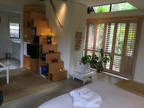 DESIGNER'S STUDIO - Darwin Holiday 4