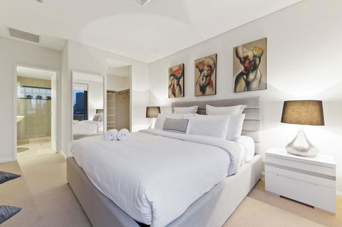The Executive Penthouse - Darwin Holiday 8