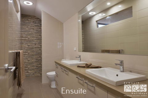 7 Kestrel Place - Darwin Holiday 13