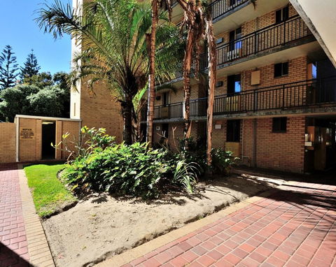 Cappuccino Delight - 1 Bedroom Central Fremantle Apartment - Darwin Holiday 10