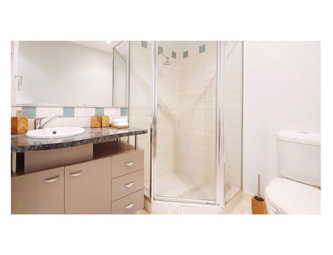 Stylish 1BDR Unit In The Heart Of Subiaco - Darwin Holiday 8