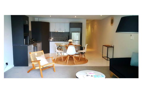 Stylish 1BDR Unit In The Heart Of Subiaco - Darwin Holiday 6
