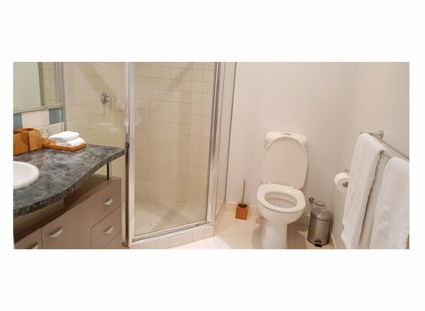 Stylish 1BDR Unit In The Heart Of Subiaco - Darwin Holiday 9