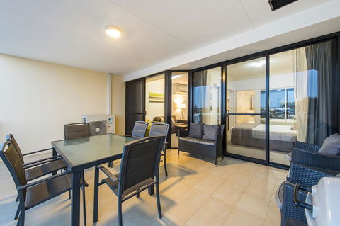 Dolphin Quay Apartments - Darwin Holiday 38