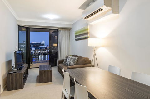 Dolphin Quay Apartments - Darwin Holiday 19