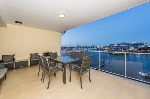Dolphin Quay Apartments - Darwin Holiday 21