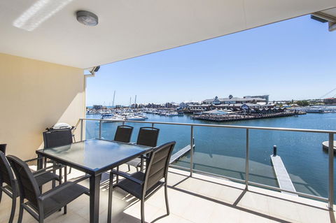 Dolphin Quay Apartments - Darwin Holiday 36