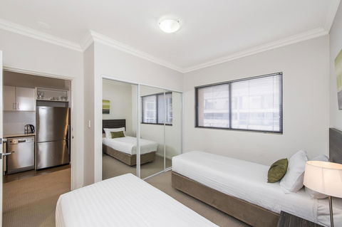 Dolphin Quay Apartments - Darwin Holiday 43