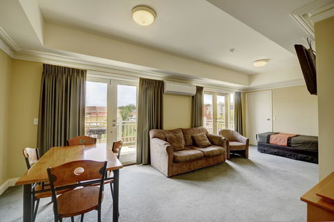 The Jetty Resort - Darwin Holiday 24