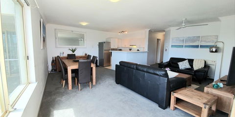 Sandcastles Beachfront Luxury Retreat Apartment - Darwin Holiday 16