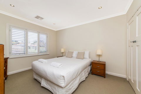 Inner Western Suburbs Retreat - Darwin Holiday 34
