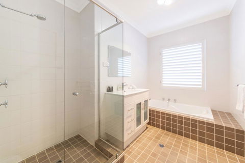 Inner Western Suburbs Retreat - Darwin Holiday 30