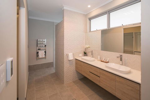 Busselton Beachside - A Slice Of Heaven - Darwin Holiday 8