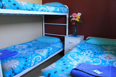 Jurien Beachfront Holiday Units - Darwin Holiday 17