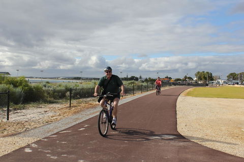 Jurien Beachfront Holiday Units - Darwin Holiday 20