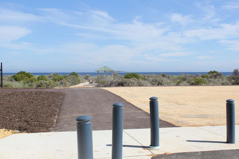 Jurien Beachfront Holiday Units - Darwin Holiday 11