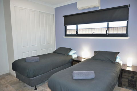 27 Corella Court - Darwin Holiday 8