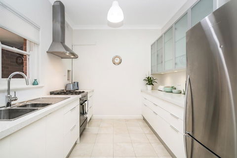 Light Bright, Quality River Views! Free Parking - Darwin Holiday 5