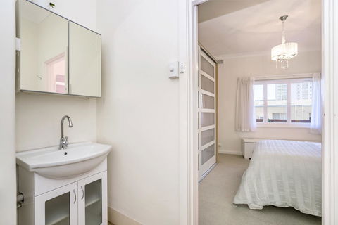 Light Bright, Quality River Views! Free Parking - Darwin Holiday 6
