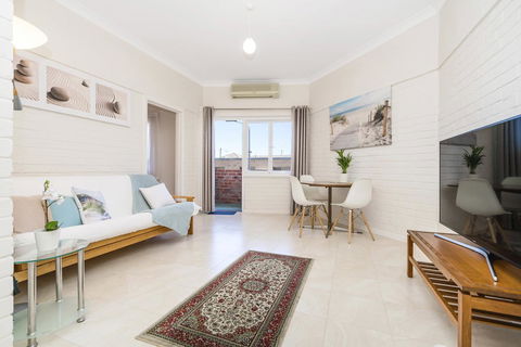 Light Bright, Quality River Views! Free Parking - Darwin Holiday 17