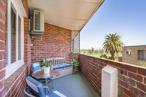 Light Bright, Quality River Views! Free Parking - Darwin Holiday 7