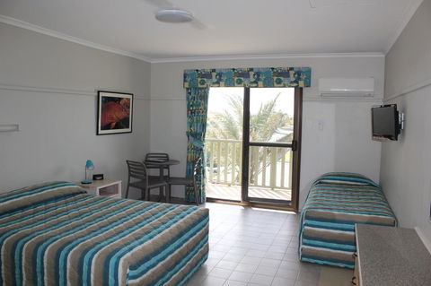 Ningaloo Coral Bay â€“ Bayview - Darwin Holiday 15