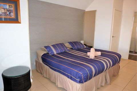 Osprey Holiday Village Unit 203 1 Bedroom - Darwin Holiday 3