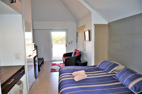 Osprey Holiday Village Unit 203 1 Bedroom - Darwin Holiday 5