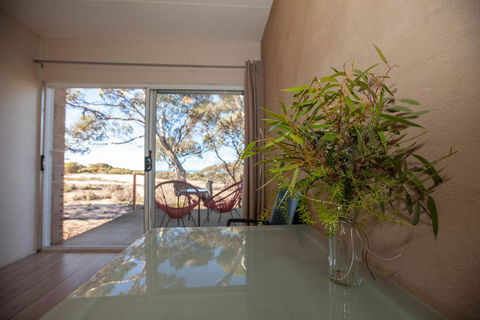 EUCLA MOTOR HOTEL - Darwin Holiday 12