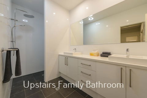32 Corella Court - Darwin Holiday 17