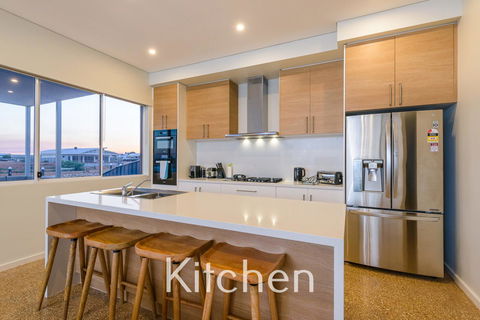 32 Corella Court - Darwin Holiday 4