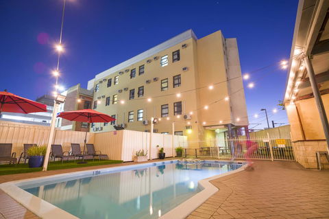 Perth City YHA - Darwin Holiday 0