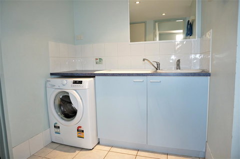 Osprey Holiday Village Unit 120 - Plenty Of Room For A Large Family - Darwin Holiday 11