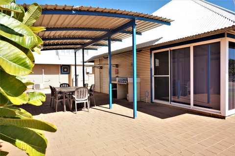 Osprey Holiday Village Unit 120 - Plenty Of Room For A Large Family - Darwin Holiday 16