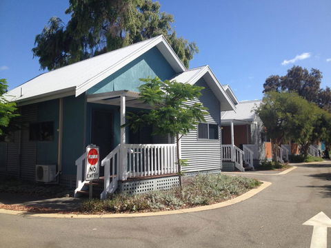 Mandurah Ocean Marina Chalets - Darwin Holiday 38