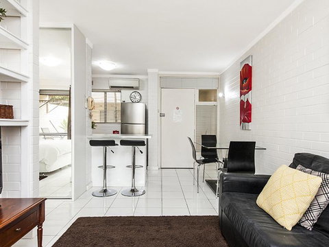 Rosalie 02 - Darwin Holiday 7