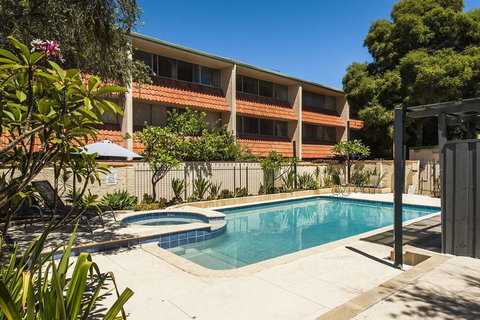 Rosalie 02 - Darwin Holiday 18