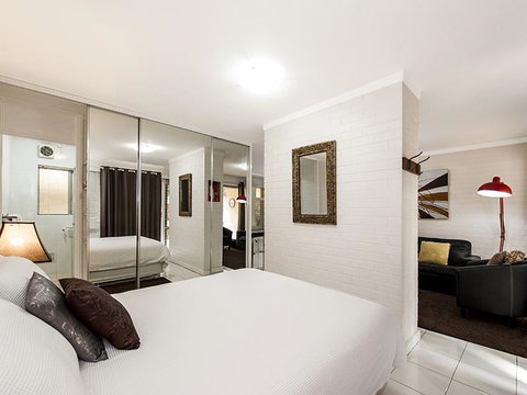 Rosalie 02 - Darwin Holiday 11