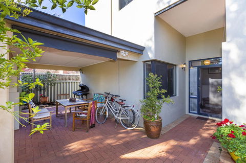 Como Executive Apartment - Darwin Holiday 2
